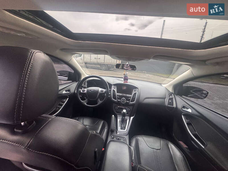 Хэтчбек Ford Focus 2014 в Киеве