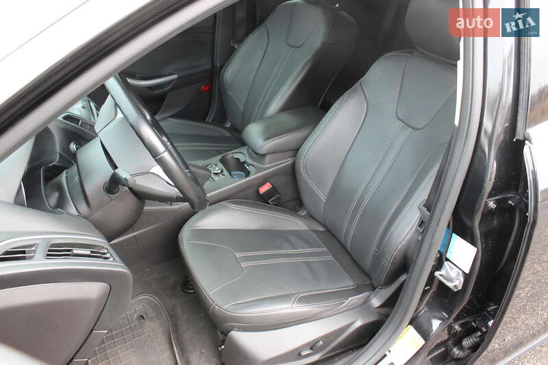 Хэтчбек Ford Focus 2014 в Киеве