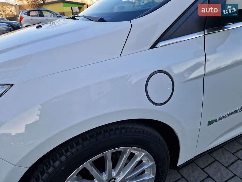 Хэтчбек Ford Focus 2014 в Ивано-Франковске