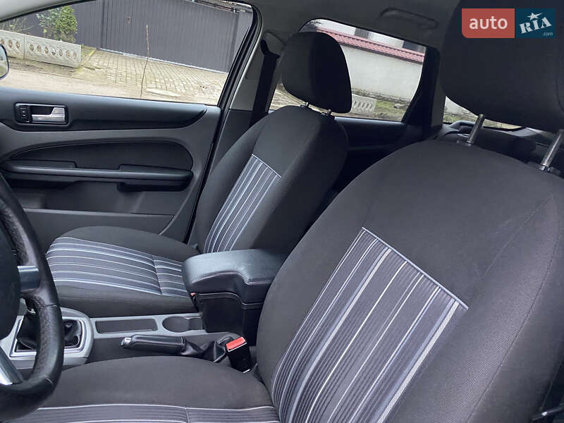 Универсал Ford Focus 2009 в Вознесенске