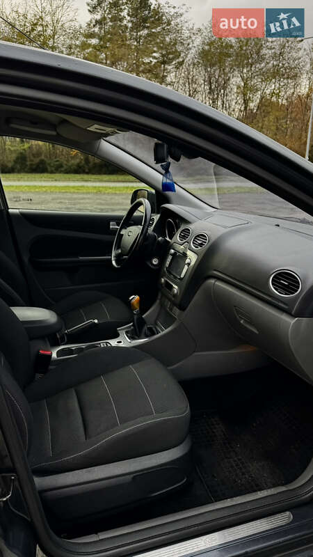 Хэтчбек Ford Focus 2010 в Львове
