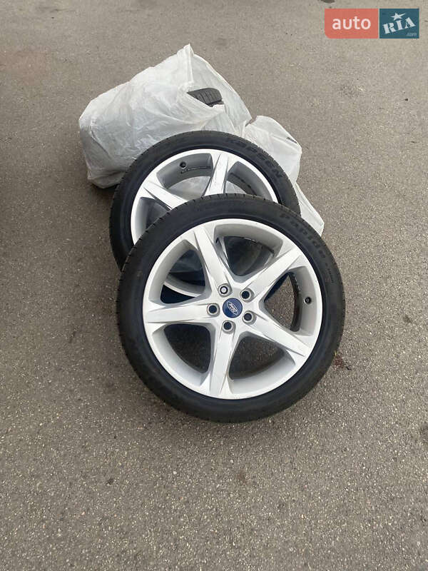 Седан Ford Focus 2013 в Терновке