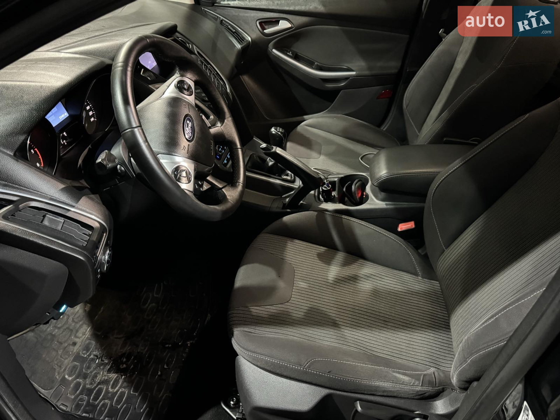 2012 Ford Focus - мініатюра 9