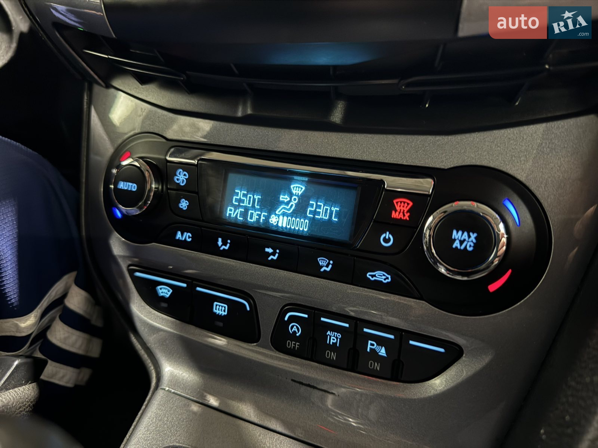 2012 Ford Focus - мініатюра 11