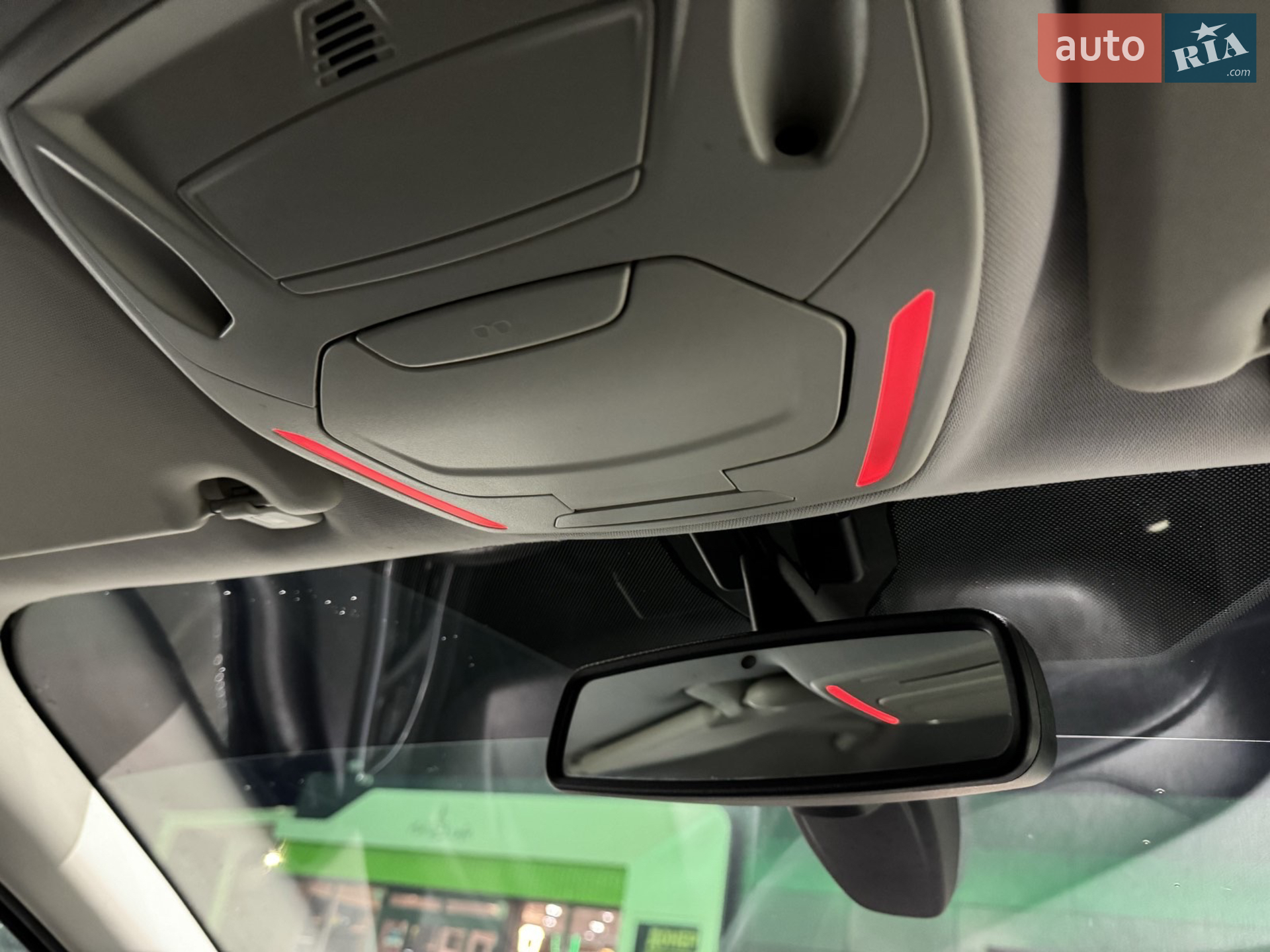 2012 Ford Focus - мініатюра 13