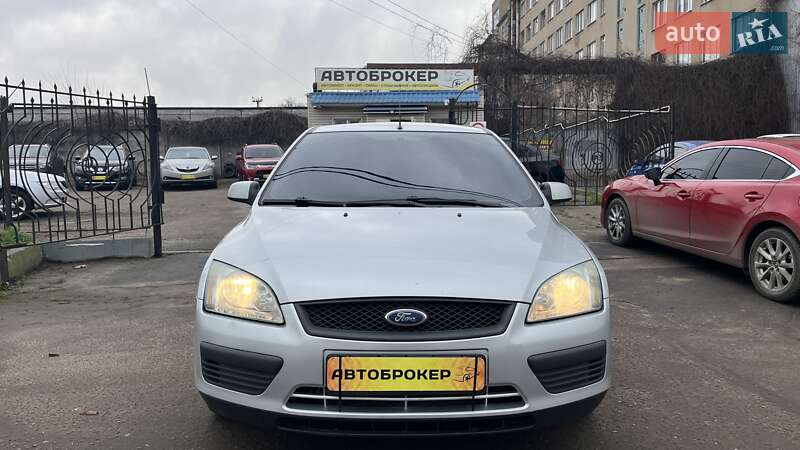 Хэтчбек Ford Focus 2006 в Николаеве