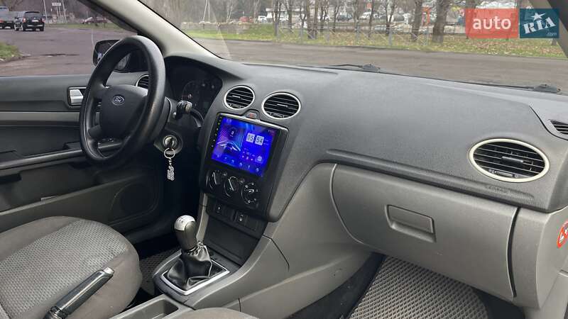 Хэтчбек Ford Focus 2006 в Николаеве