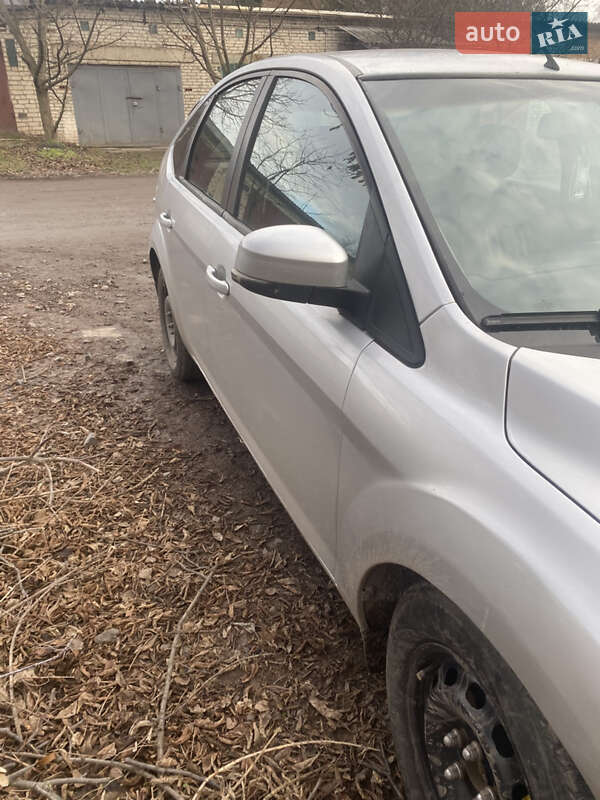 Хэтчбек Ford Focus 2008 в Бродах