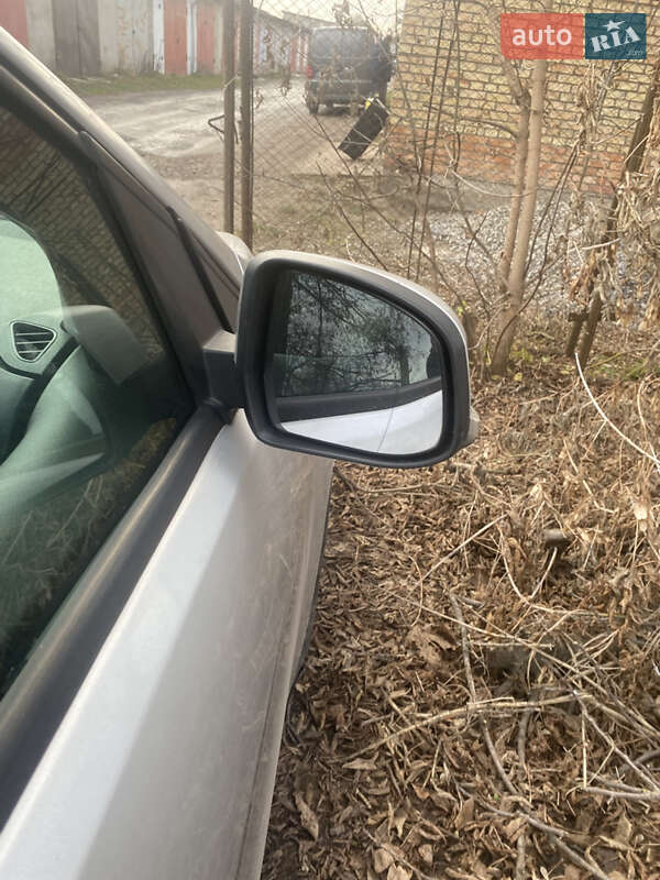 Хэтчбек Ford Focus 2008 в Бродах