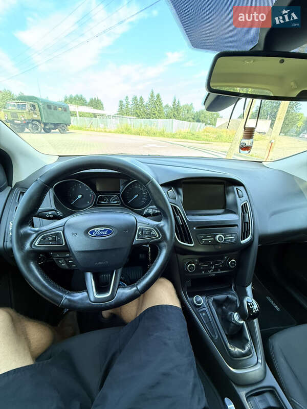 Універсал Ford Focus 2015 в Старому Самборі
