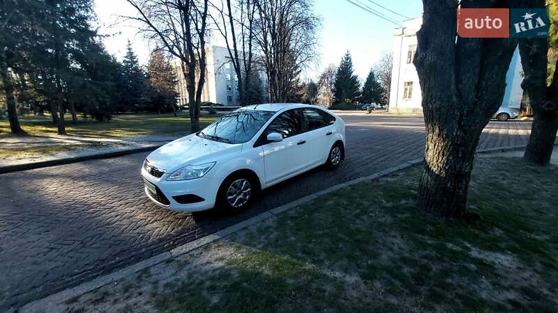 Ford Focus 2011