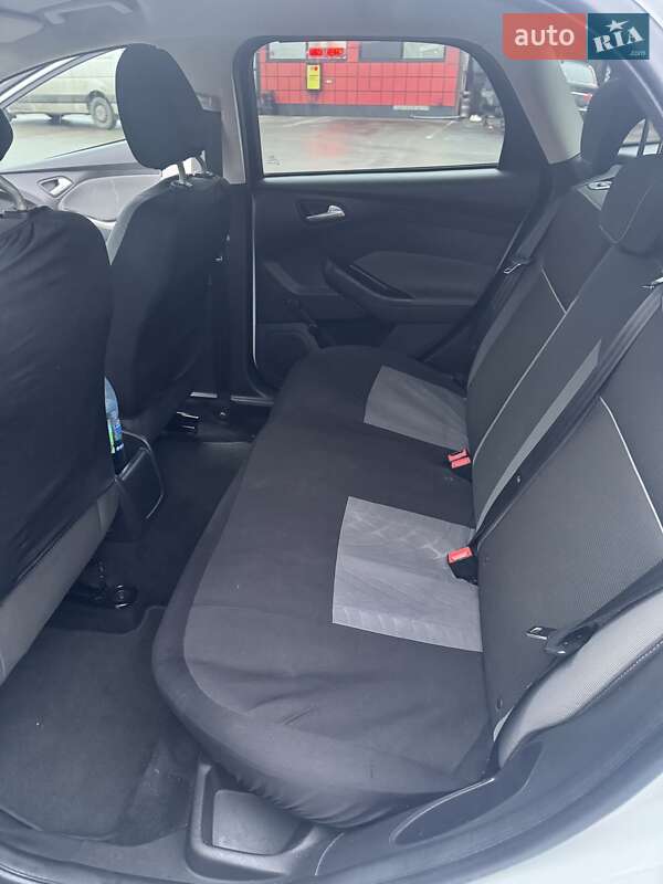 Универсал Ford Focus 2012 в Киеве фото 7 Универсал Ford Focus 2012 в Киеве