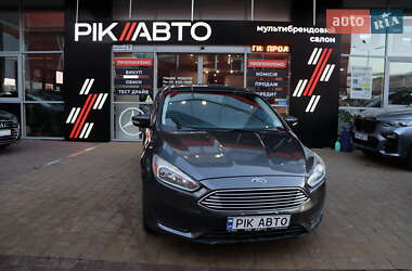 Седан Ford Focus 2017 в Львове