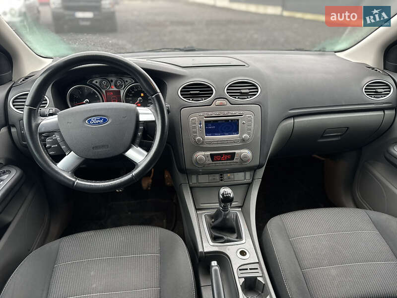 Хэтчбек Ford Focus 2009 в Луцке