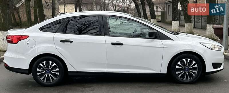 Седан Ford Focus 2017 в Знам'янці