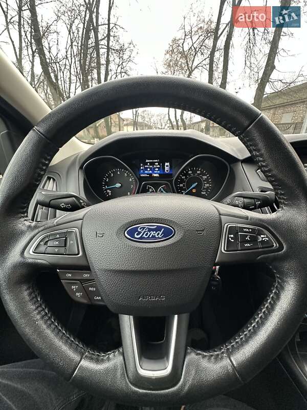 Седан Ford Focus 2017 в Знам'янці