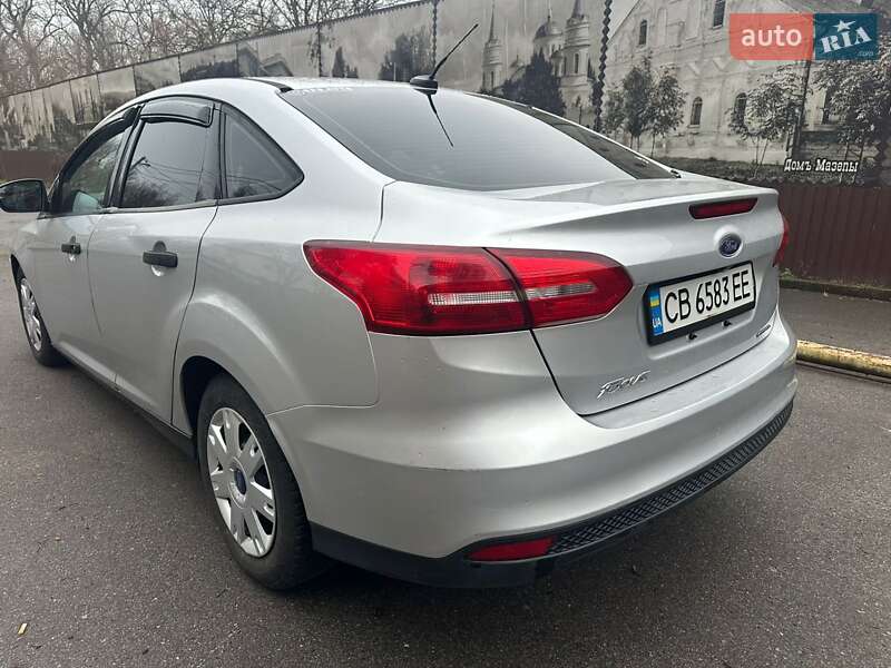 Седан Ford Focus 2015 в Чернигове