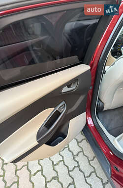 Хэтчбек Ford Focus 2015 в Ивано-Франковске