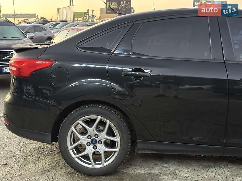 Седан Ford Focus 2015 в Львове
