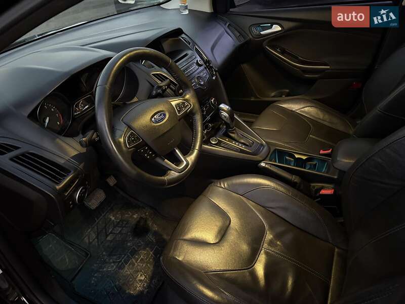 Седан Ford Focus 2015 в Львове