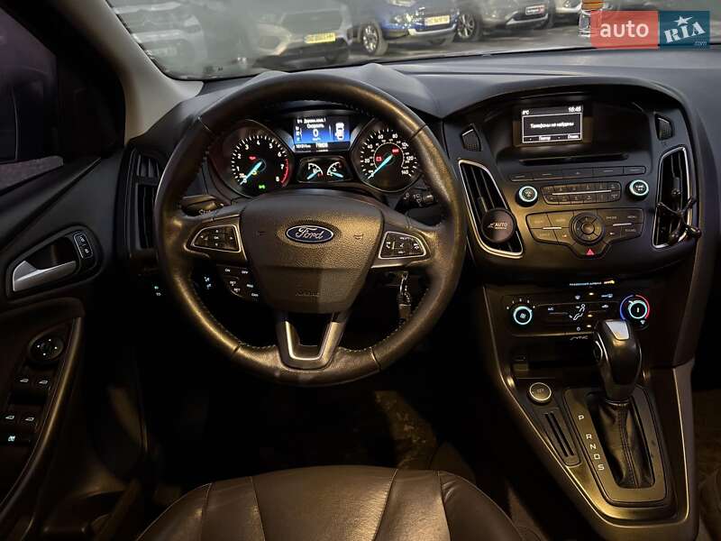 Седан Ford Focus 2015 в Львове