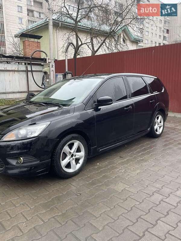 Универсал Ford Focus 2010 в Львове