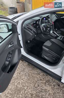 Хэтчбек Ford Focus 2013 в Нетешине