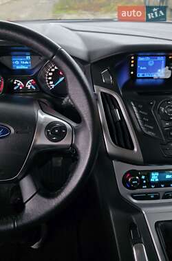 Хэтчбек Ford Focus 2013 в Нетешине