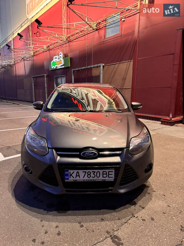 Хэтчбек Ford Focus 2013 в Киеве фото 3 Хэтчбек Ford Focus 2013 в Киеве