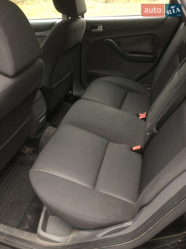 Хетчбек Ford Focus 2007 в Черкасах