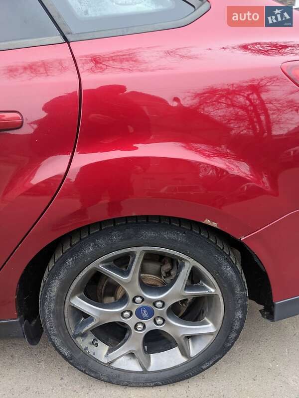 Седан Ford Focus 2013 в Сумах