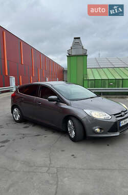 Хэтчбек Ford Focus 2013 в Киеве