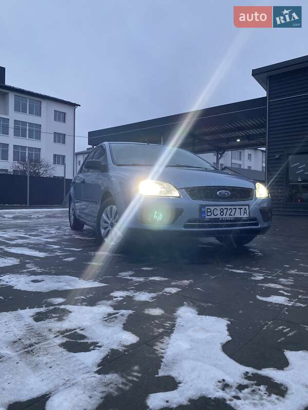 Седан Ford Focus 2006 в Дрогобыче