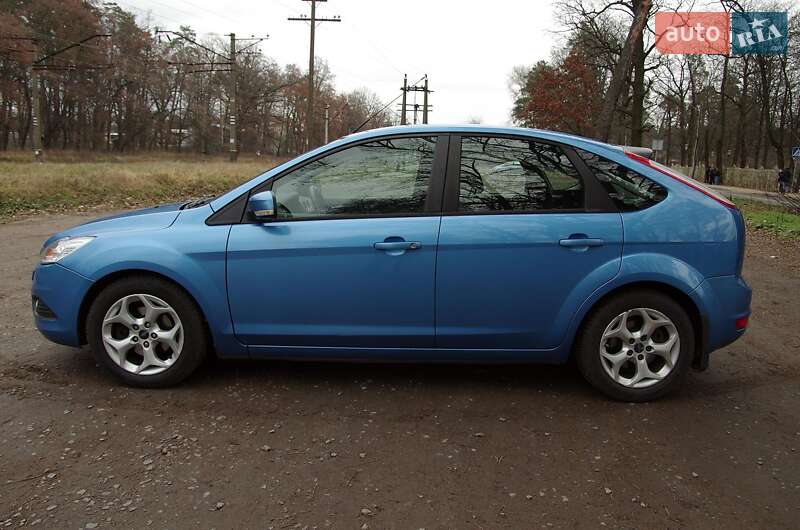 Хэтчбек Ford Focus 2010 в Ворзеле