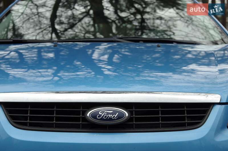 Хэтчбек Ford Focus 2010 в Ворзеле