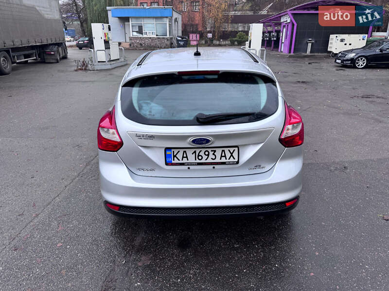 Хетчбек Ford Focus 2013 в Києві фото 11 Хетчбек Ford Focus 2013 в Києві