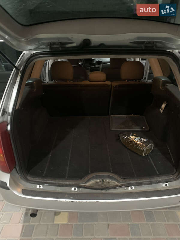 Універсал Ford Focus 2003 в Черкасах