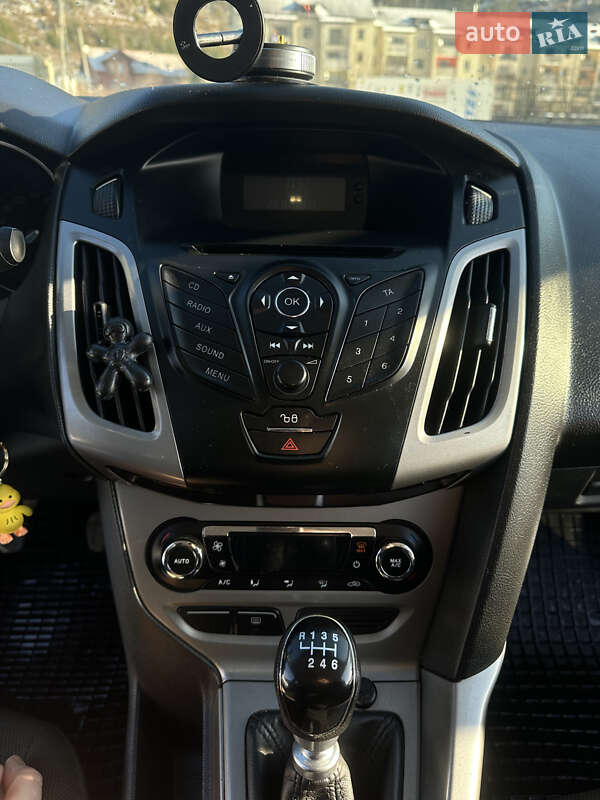 Седан Ford Focus 2011 в Міжгір'ї фото 13 Седан Ford Focus 2011 в Міжгір'ї