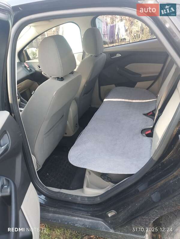 Седан Ford Focus 2013 в Золочеві