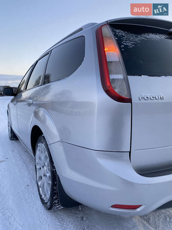 Универсал Ford Focus 2009 в Голованевске