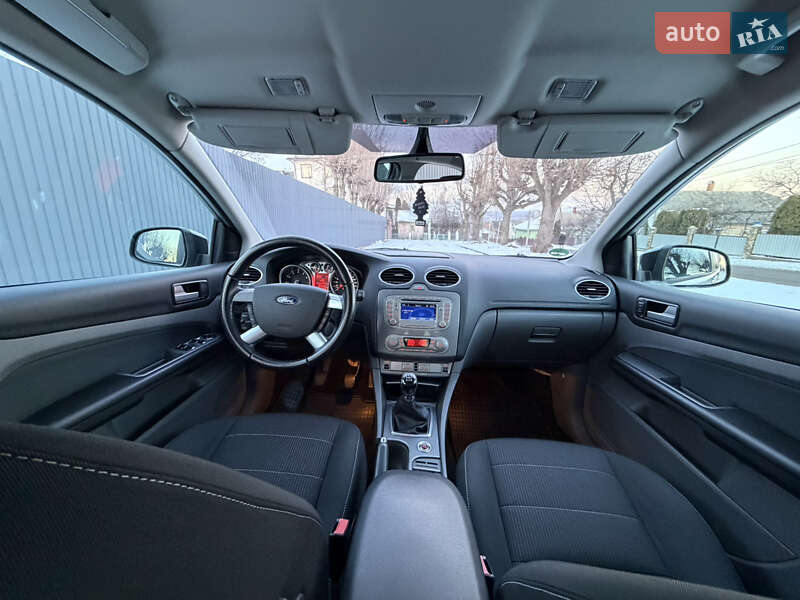 Хетчбек Ford Focus 2010 в Чернівцях