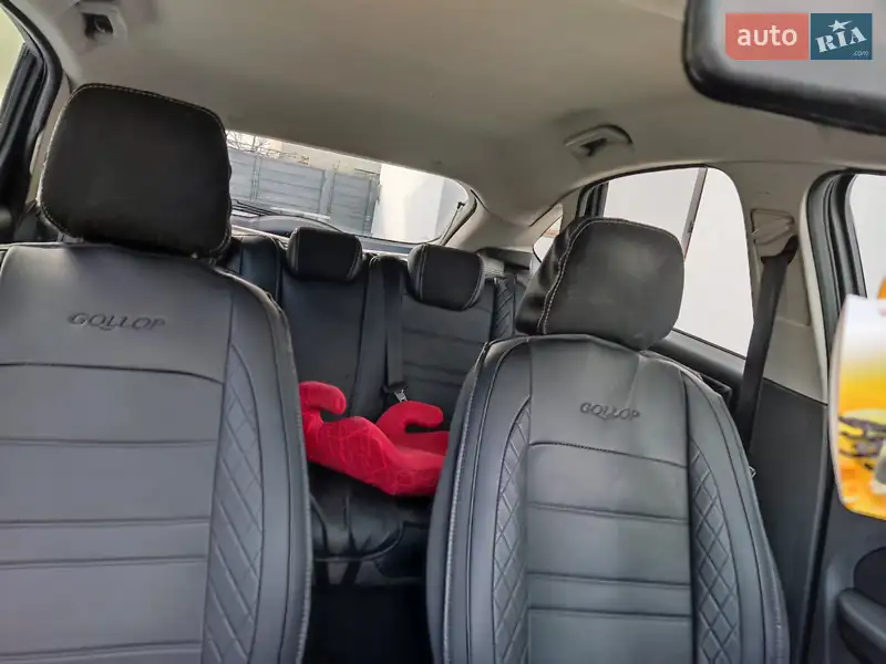 Ford Focus 2005 VIN WF05XXGCD55C49122 фото оголошення 7 з 48