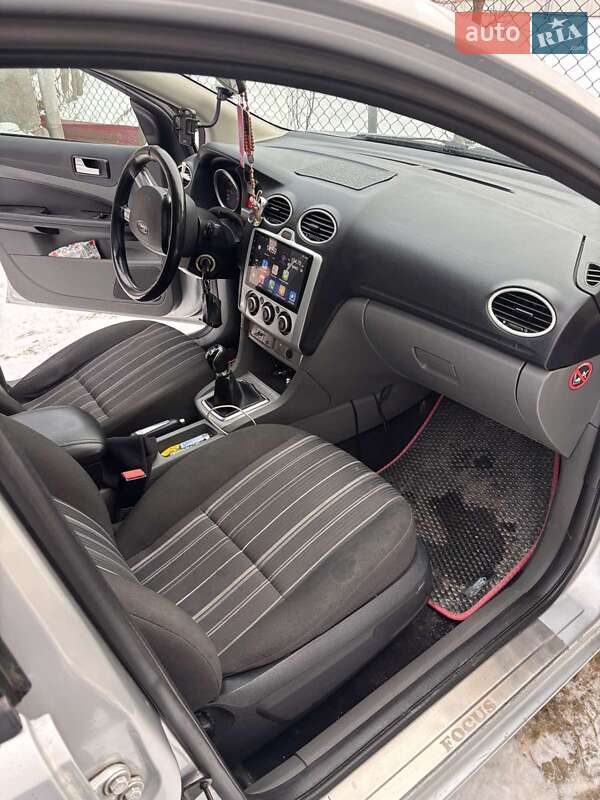 Седан Ford Focus 2008 в Бібрці