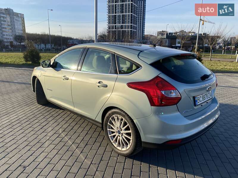 Хэтчбек Ford Focus 2013 в Львове