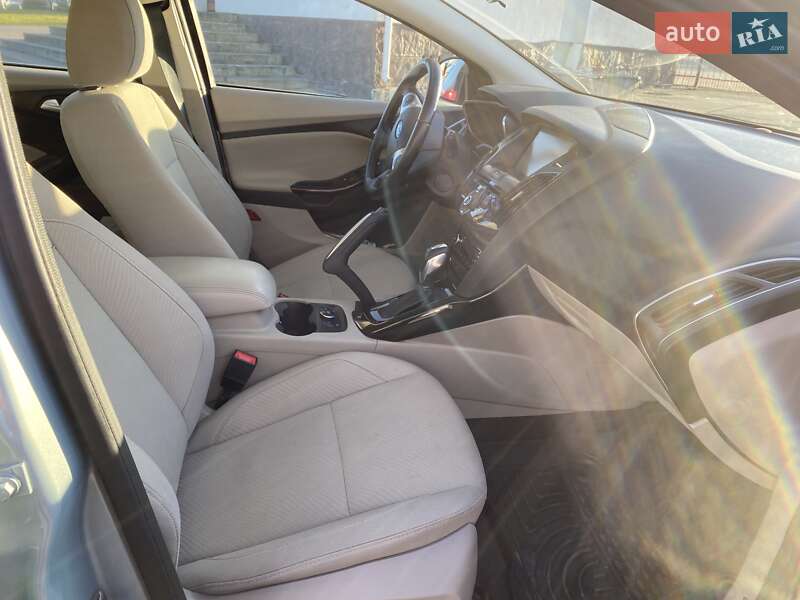Хэтчбек Ford Focus 2013 в Львове