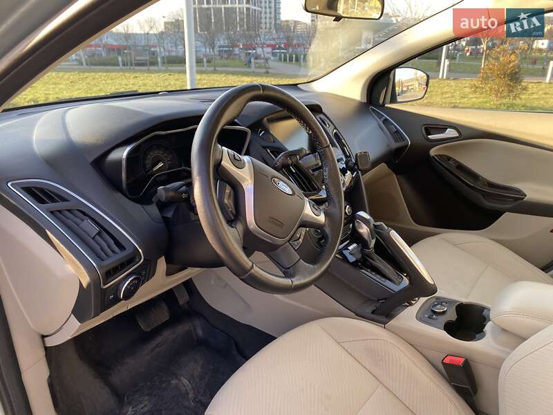 Хэтчбек Ford Focus 2013 в Львове