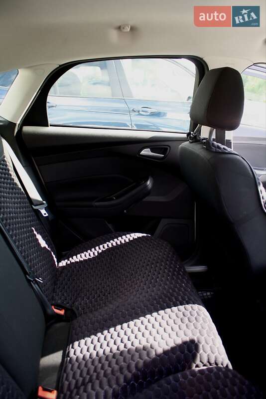 Хетчбек Ford Focus 2016 в Хмельницькому