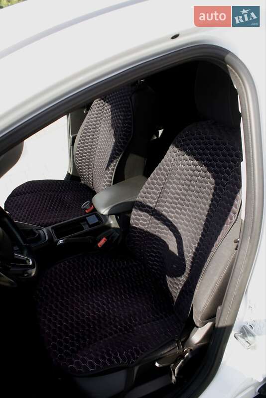 Хетчбек Ford Focus 2016 в Хмельницькому