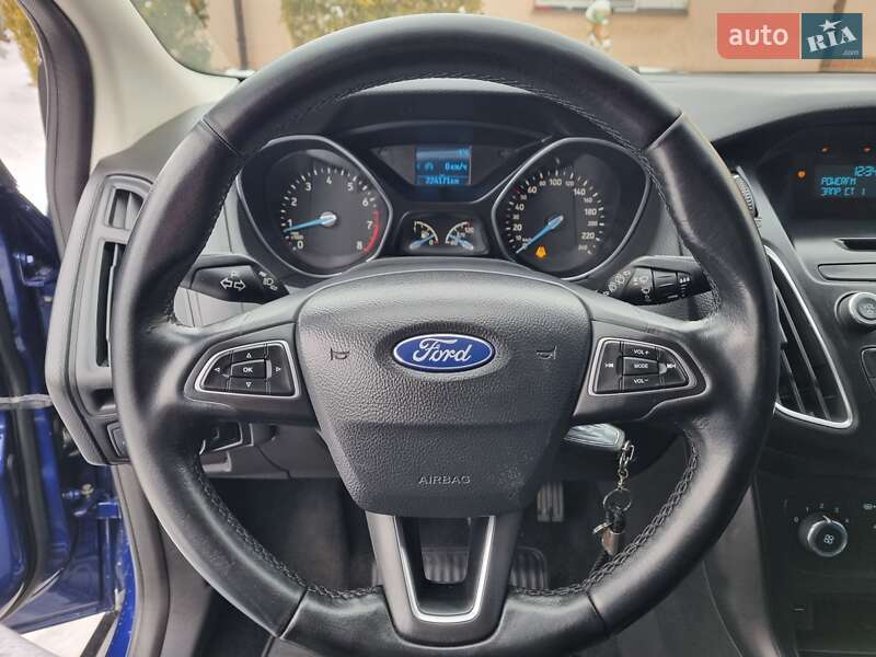 Хэтчбек Ford Focus 2015 в Харькове фото 27 Хэтчбек Ford Focus 2015 в Харькове
