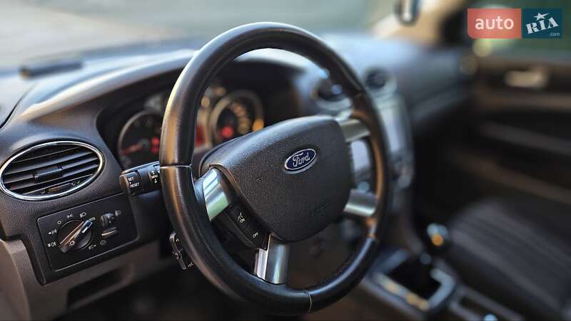 Хэтчбек Ford Focus 2008 в Киеве фото 9 Хэтчбек Ford Focus 2008 в Киеве